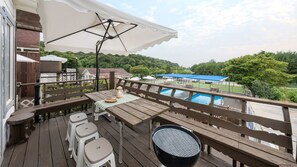 Basic Room, 1 Bedroom (D-Baekilhong 2 (2F / Duplex / BBQ)) | 1 bedroom, free WiFi
