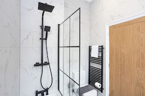 Apartemen | Kamar mandi
