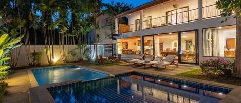 Alberca al aire libre