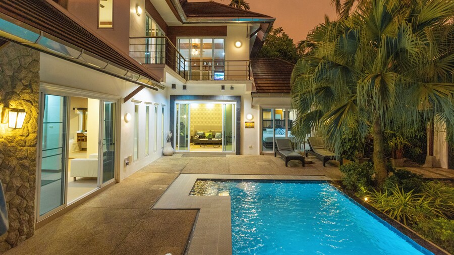 Just15MinutesStrolltoBangTao BeachV134