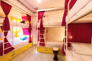 Basic Double Room | Laptop workspace, free WiFi