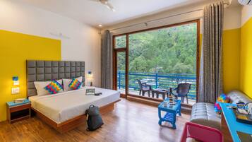 Deluxe Private AC Room with Balcony & River View and Ensuite Bathroom | Laptop workspace, free WiFi