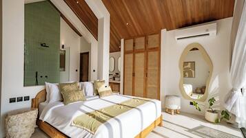 Luxury Villa, Pool View | Egyptian cotton sheets, premium bedding, memory foam beds, desk