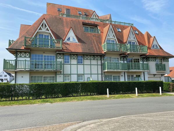Apartment | Exterior