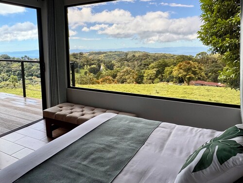 Monteverde Private Villa • Sunset, Gulf & Mountain Views