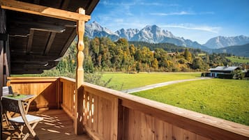 Comfort Apartment, 2 Bedrooms, Mountain View | Balcony