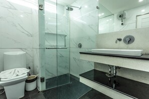 Apartment, City View | Bathroom