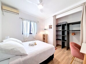 4 chambres, fer et planche à repasser, Wi-Fi gratuit, draps fournis