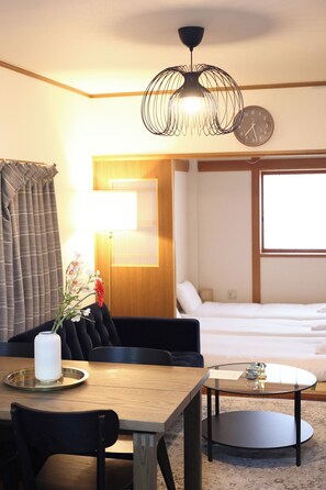 Blackout curtains, free WiFi, bed sheets