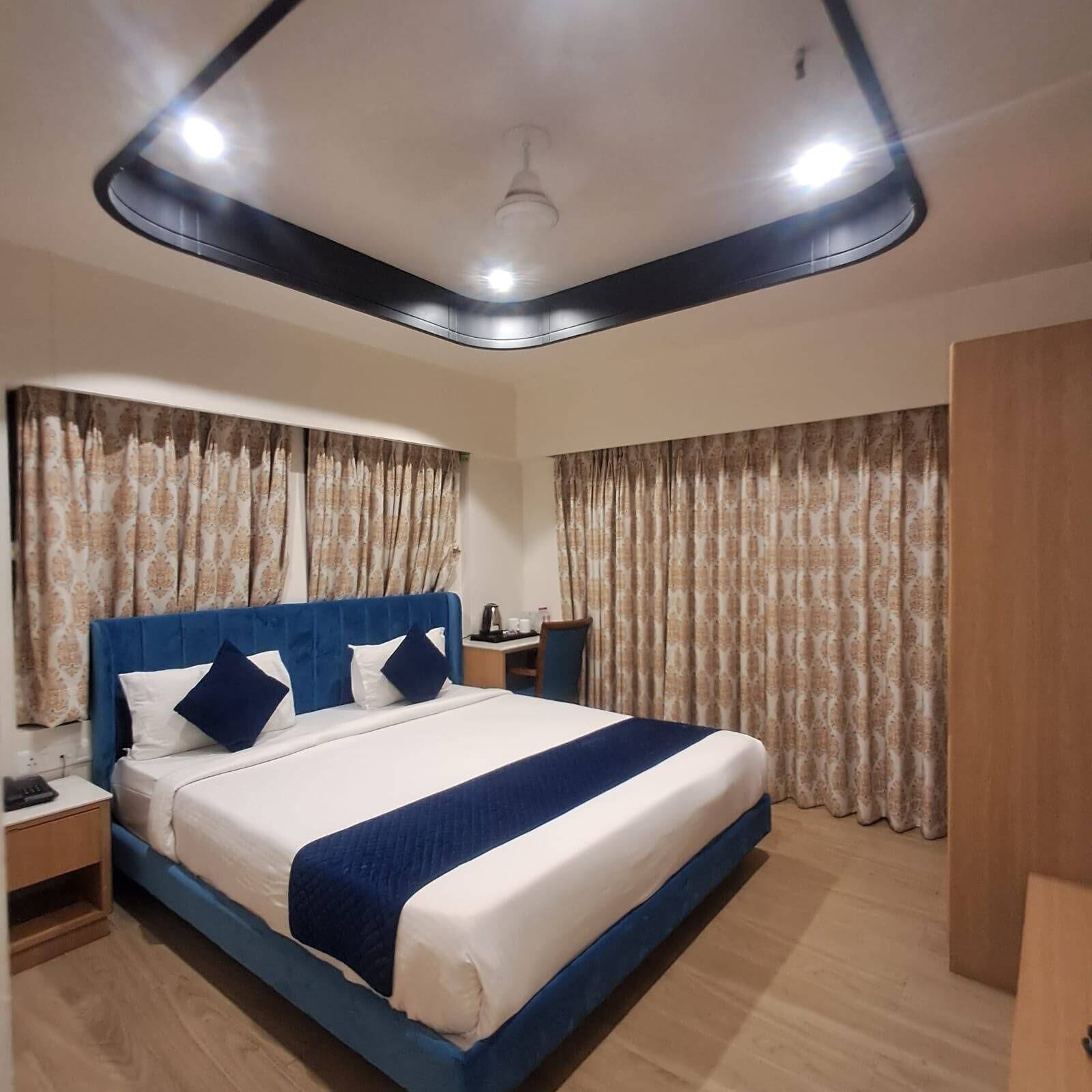 Deluxe Room, City View | City view