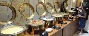 Kontinental frokost hver dag (mot et tillegg)