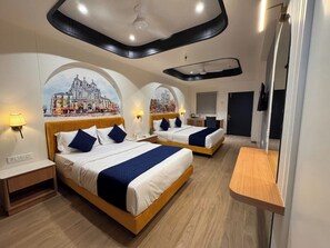Family Room - Hotel Royal Galleria (Vadodara)