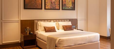 Deluxe Suite | Iron/ironing board, free WiFi, wheelchair access