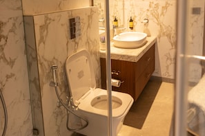 Deluxe Suite | Bathroom | Slippers - Park Suites (Kolkata)