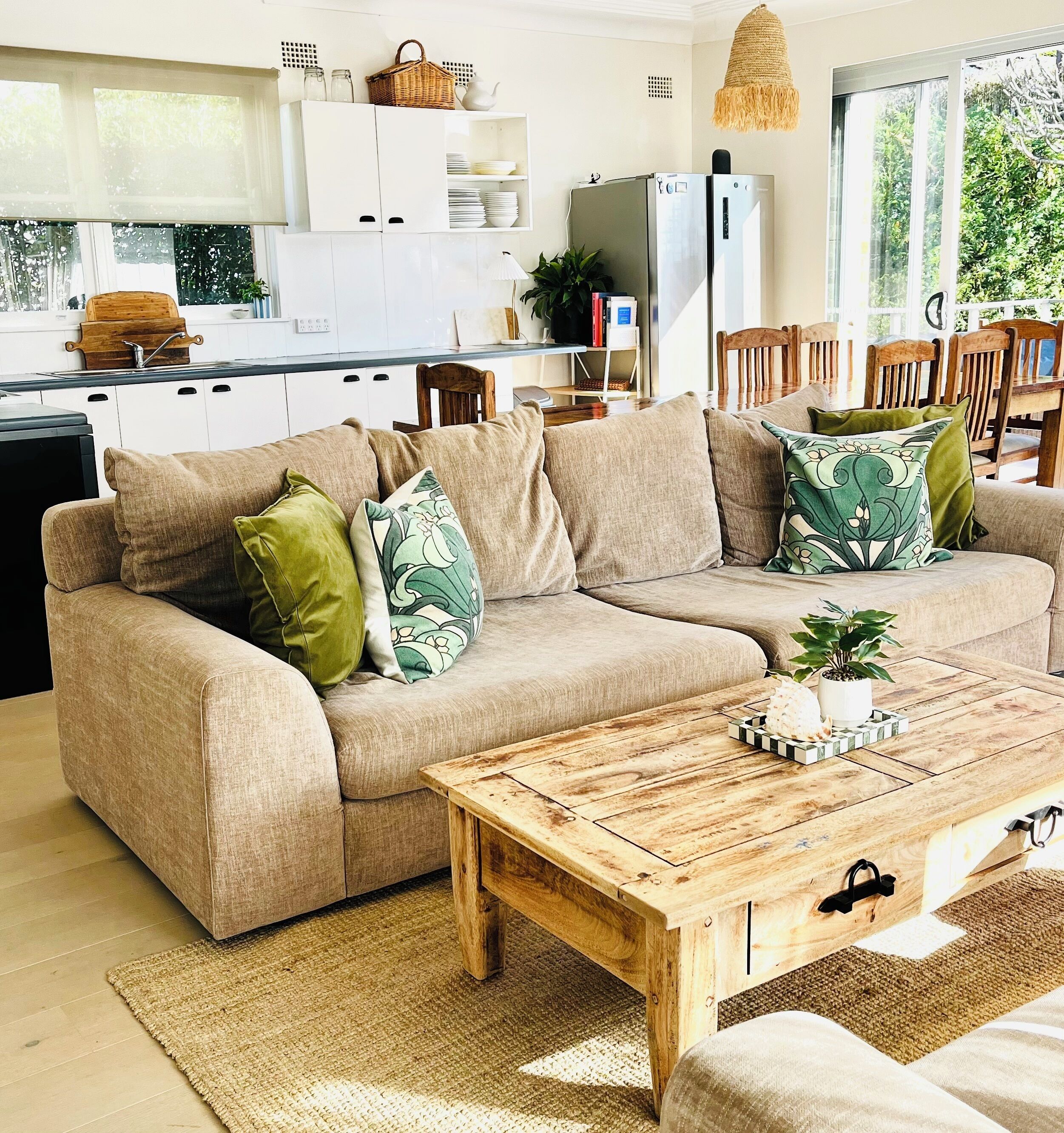 Smart TV, fireplace, video games, books