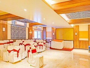 House | Meeting facility