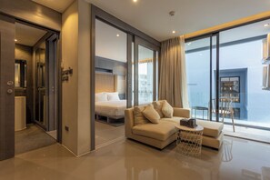 Apartment, Balcony | Living area