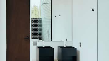 Villa, 1 Bedroom | Bathroom