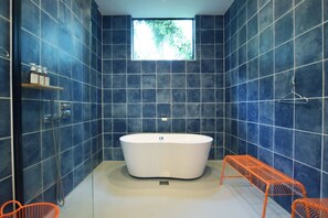Bathroom - THE CHIKURA UMI BASE CAMP (Minamiboso)