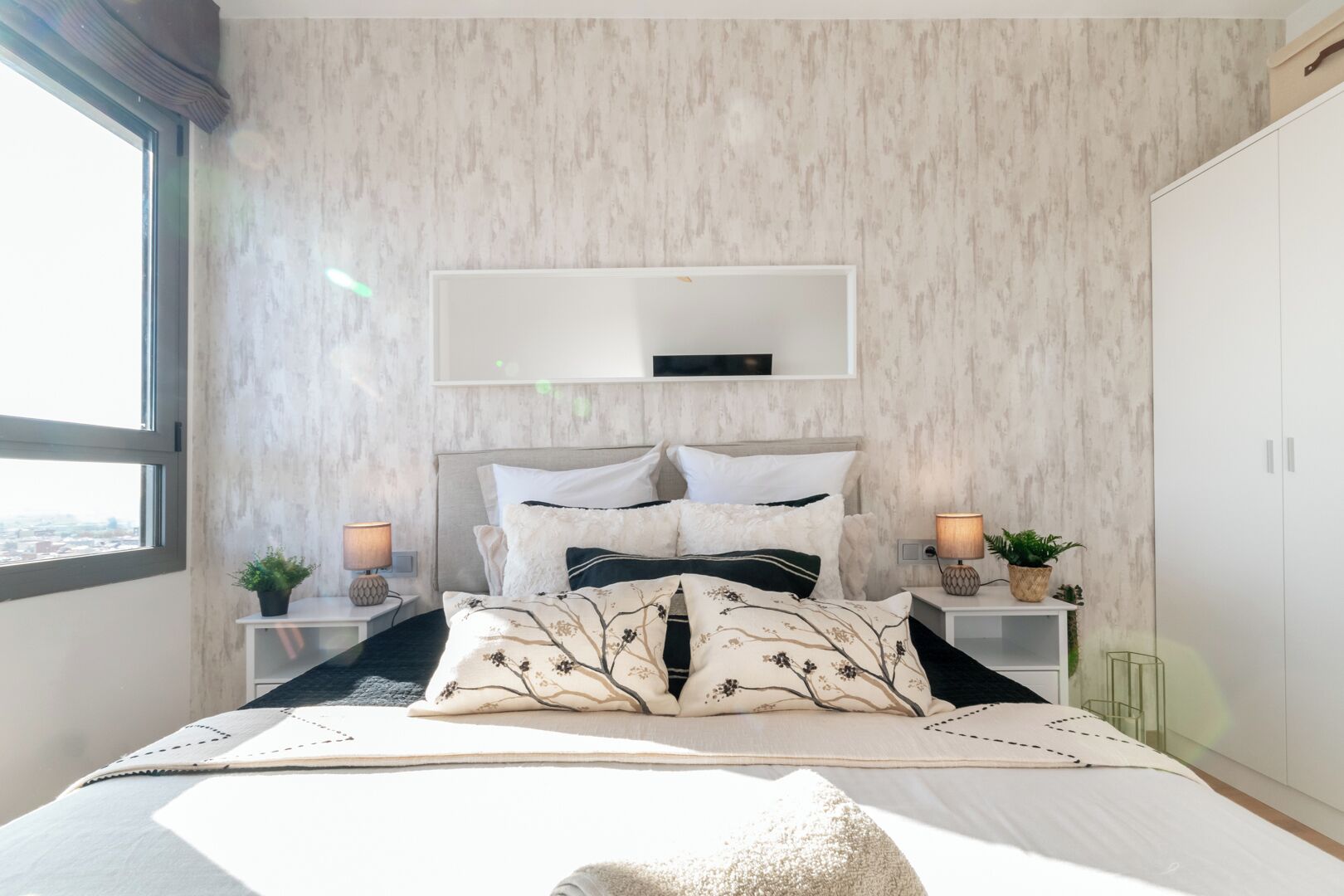 2 dormitorios, tabla de planchar con plancha, wifi y ropa de cama