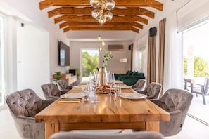 In-room dining - Villa Olea Pridraga Zadarvillas (Novigrad)