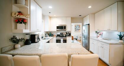 Gorgeous 7BR/3BA Family Home in Maryland!