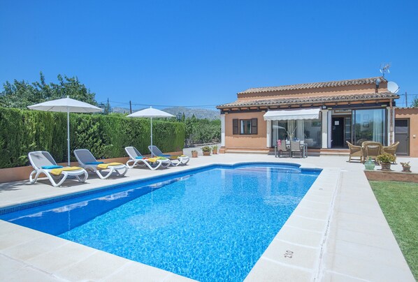 Villa | Exterior