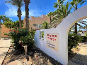 Bungalow | View from property - Apartment in Roquetas by Beach & Pool (Roquetas de Mar)