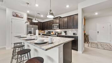 House (5 Bedrooms) | Property amenity