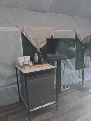 Deluxe Tent, Mountain View