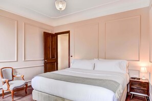 4 chambres, bureau, fer et planche à repasser, Wi-Fi