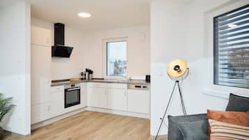 Appartement Confort, vue cour intérieure | Cuisine privée