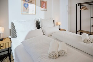 Superior Penthouse, 1 Bedroom, Terrace | Soundproofing, iron/ironing board, free WiFi, bed sheets