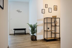 Comfort-huoneisto, näköala pihalle | Oleskelualue | Lämmitetyt lattiat