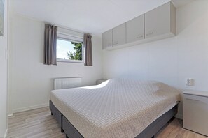 3 室のベッドルーム、WiFi