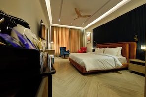 Superior Double Room, City View | In-room safe, blackout drapes, soundproofing, iron/ironing board