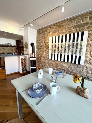 Interior - Gallery apartment - living in the midst of art (Pronsfeld)