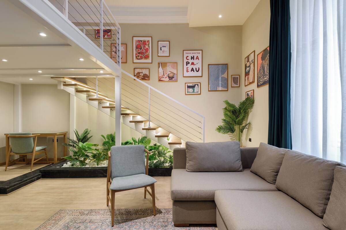 Deluxe Loft | Living area
