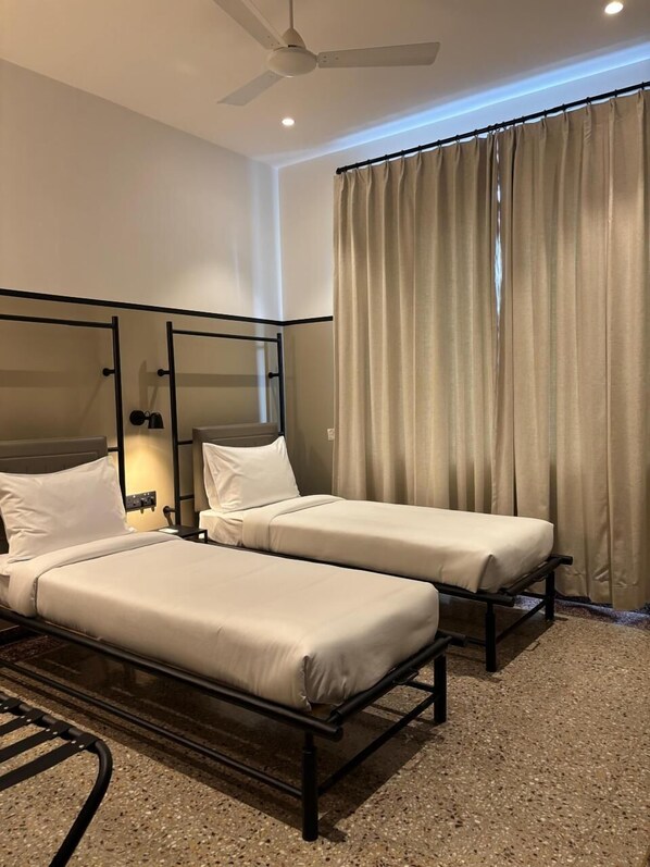 Phòng 2 giường đơn Superior | Két bảo mật tại phòng, màn/rèm cản sáng, bàn ủi/dụng cụ ủi quần áo 