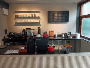 Restaurant - Wellesley Hotel (Pune)