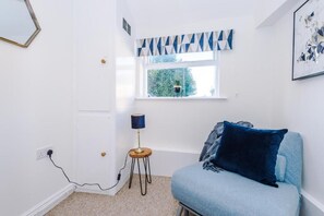 House, Patio | Iron/ironing board, free WiFi