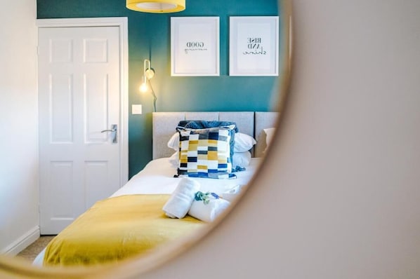 House, Patio | Iron/ironing board, free WiFi