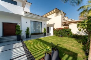 Exterior - Villa Malissa by Luxury Explorers Collection (Dubai)