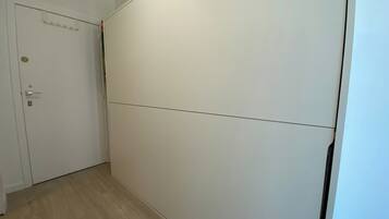 ์ํํธ | ๋ด๋ถ