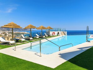 Piscine intérieure