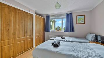 2 chambres, fer et planche Ă repasser, Wi-Fi gratuit, draps fournis