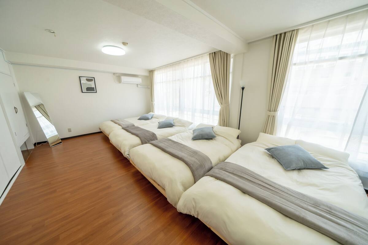 Standard Quadruple Room, Non Smoking, Annex Building | Blackout drapes, iron/ironing board, free WiFi