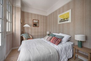 5 chambres, fer et planche à repasser, Wi-Fi gratuit