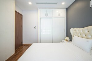 Appartement de base, 2 chambres, vue sur la ville | Bureau, accès au Wi-Fi (inclus)