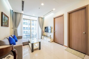 Appartement de base, 1 chambre, vue sur la ville | Bureau, accès au Wi-Fi (inclus)